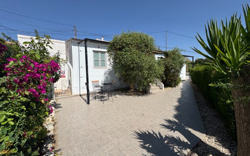 Revente - Villa -
Blanca