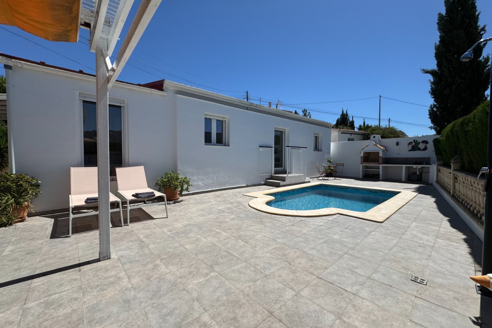 Revente - Villa -
Blanca