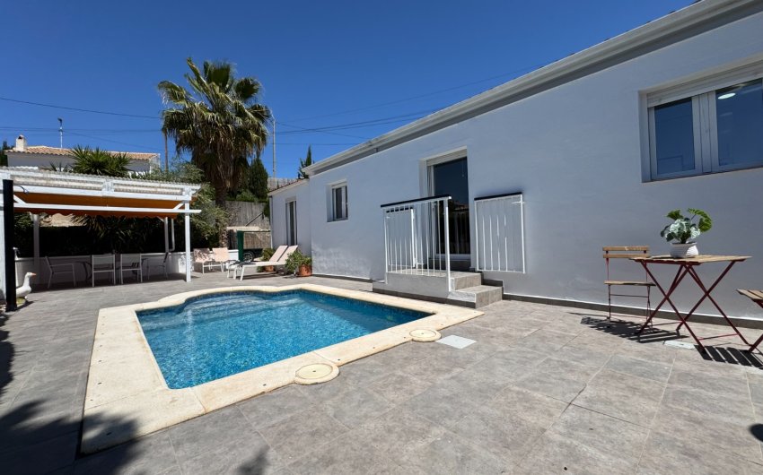 Revente - Villa -
Blanca