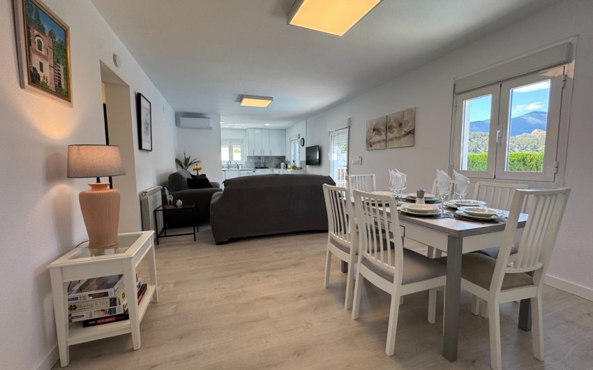 Revente - Villa -
Blanca