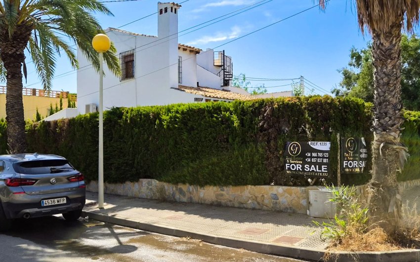 Revente - Villa -
Cabo Roig - Costa Blanca
