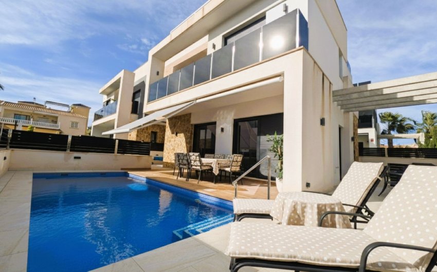 Revente - Villa -
Cabo Roig - Costa Blanca