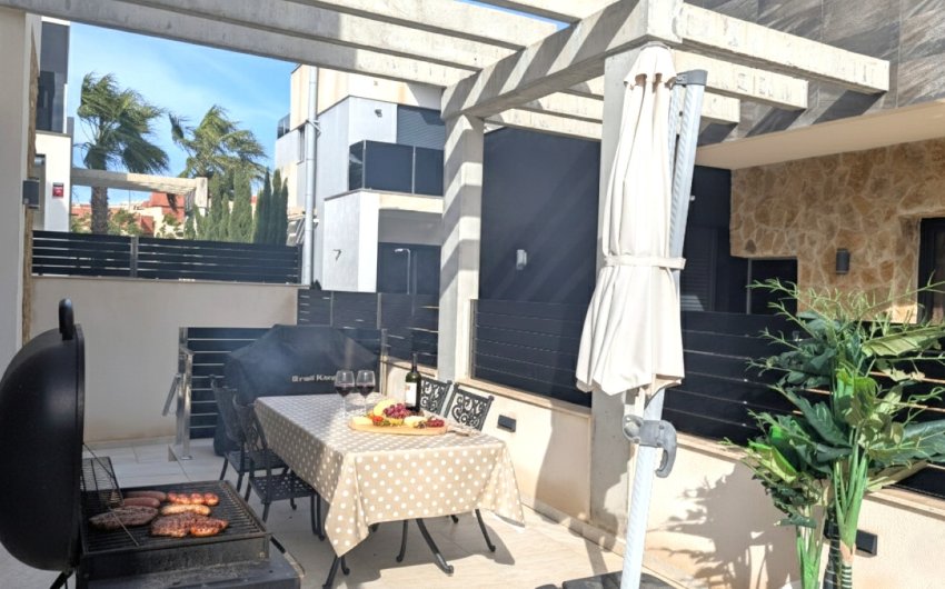 Revente - Villa -
Cabo Roig - Costa Blanca