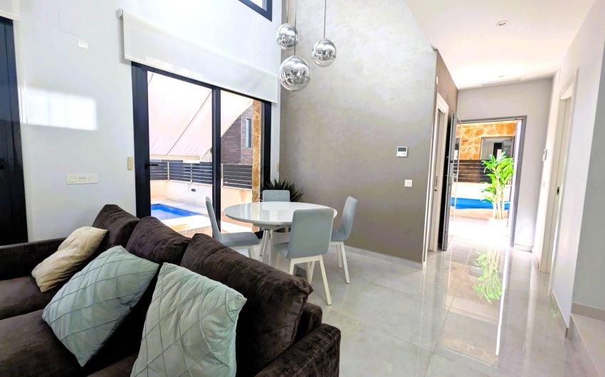 Revente - Villa -
Cabo Roig - Costa Blanca
