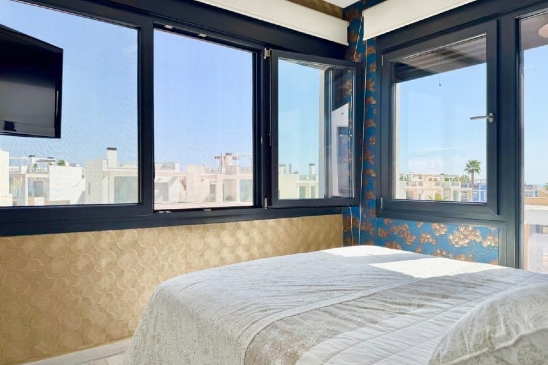 Revente - Villa -
Cabo Roig - Costa Blanca