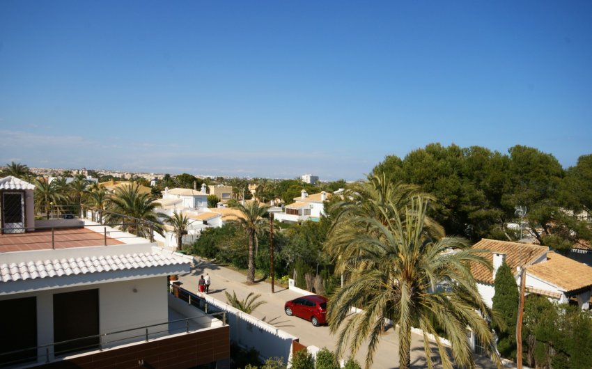 Revente - Villa -
Cabo Roig - Costa Blanca
