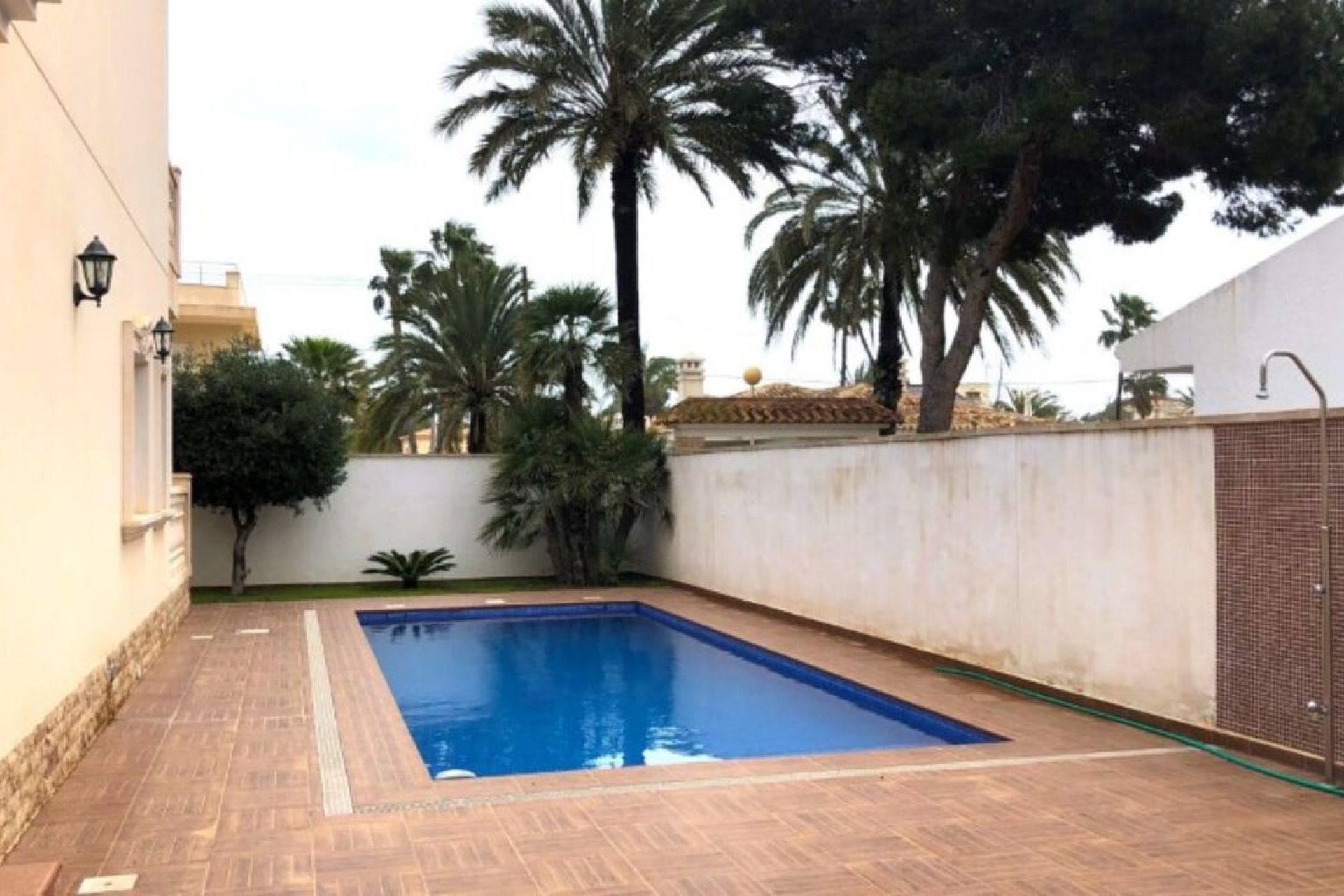 Revente - Villa -
Cabo Roig - Costa Blanca