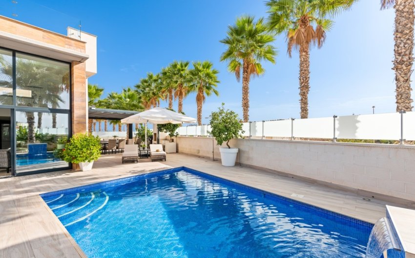 Revente - Villa -
Cabo Roig - Costa Blanca