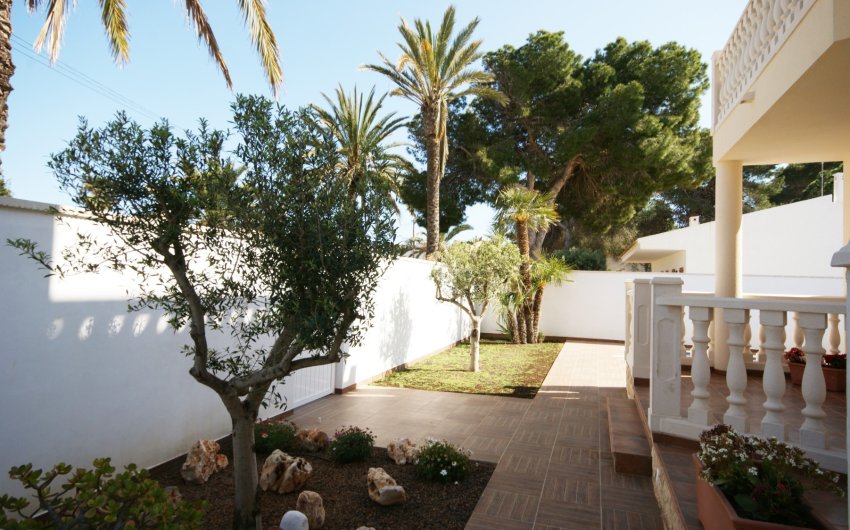 Revente - Villa -
Cabo Roig - Costa Blanca