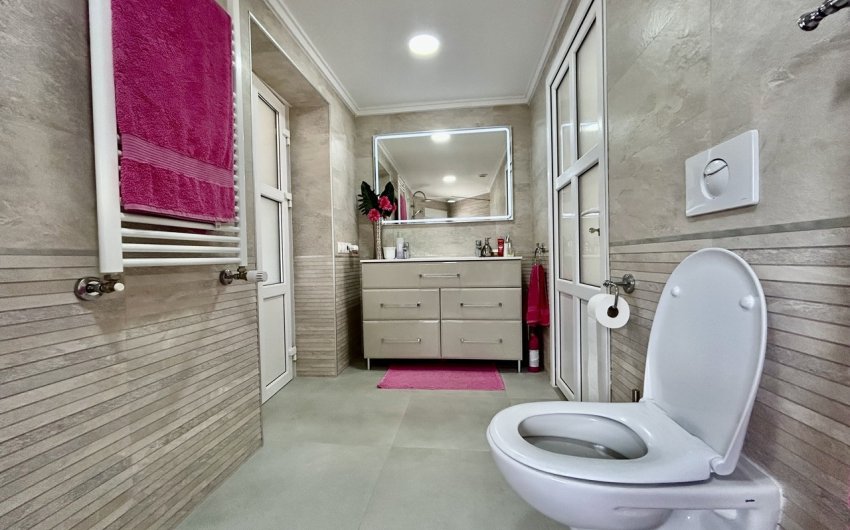 Revente - Villa -
Cabo Roig - Costa Blanca