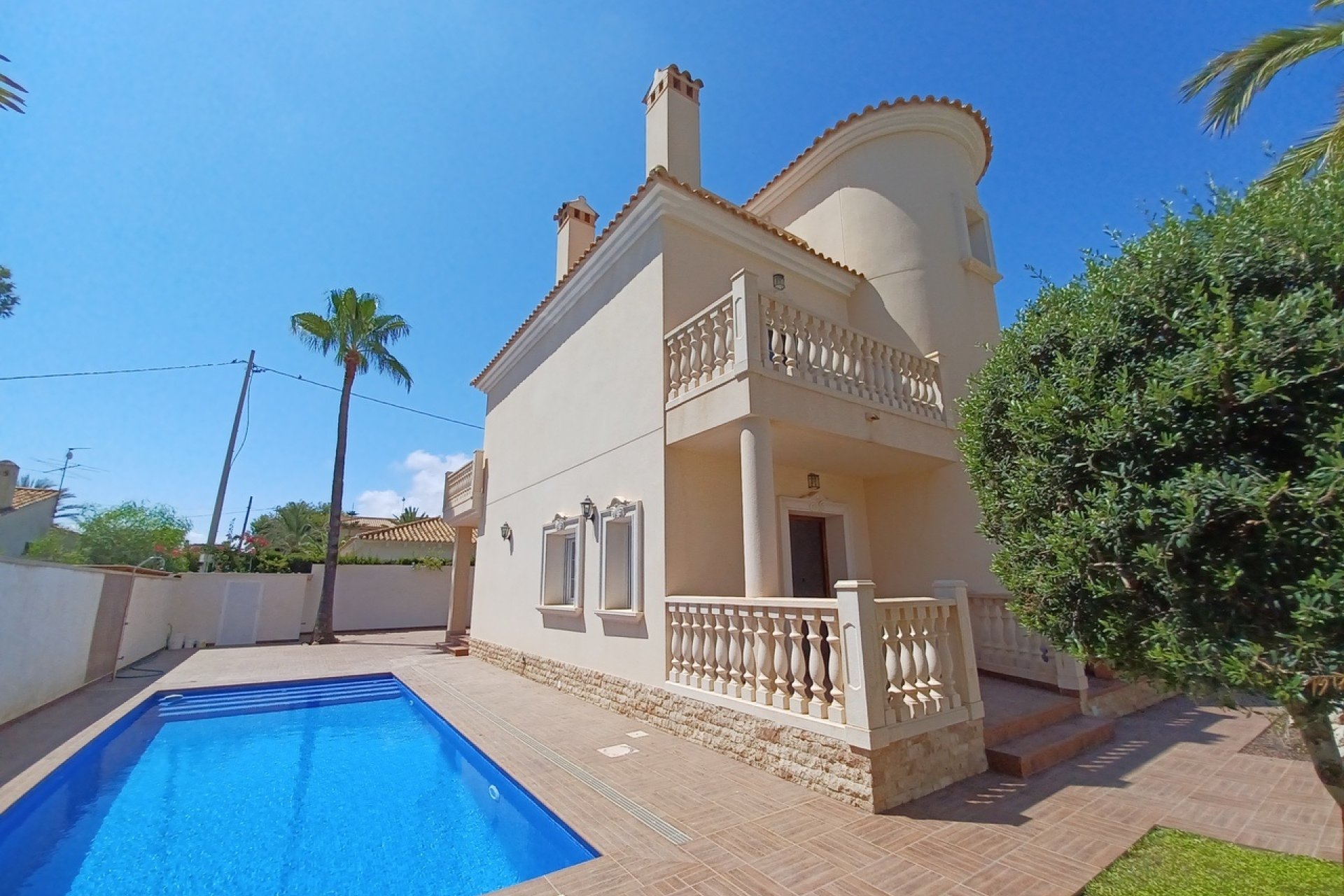 Revente - Villa -
Cabo Roig - Costa Blanca