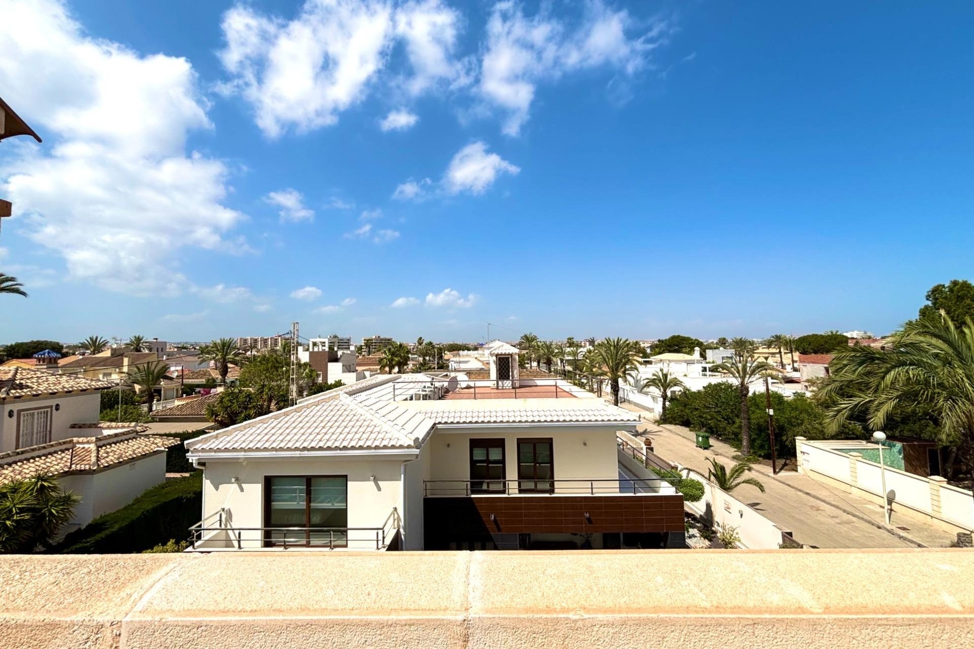 Revente - Villa -
Cabo Roig - Costa Blanca