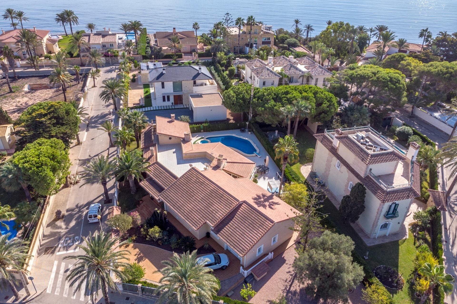 Revente - Villa -
Cabo Roig - Muy Cerca De La Playa