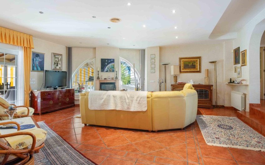 Revente - Villa -
Cabo Roig - Muy Cerca De La Playa