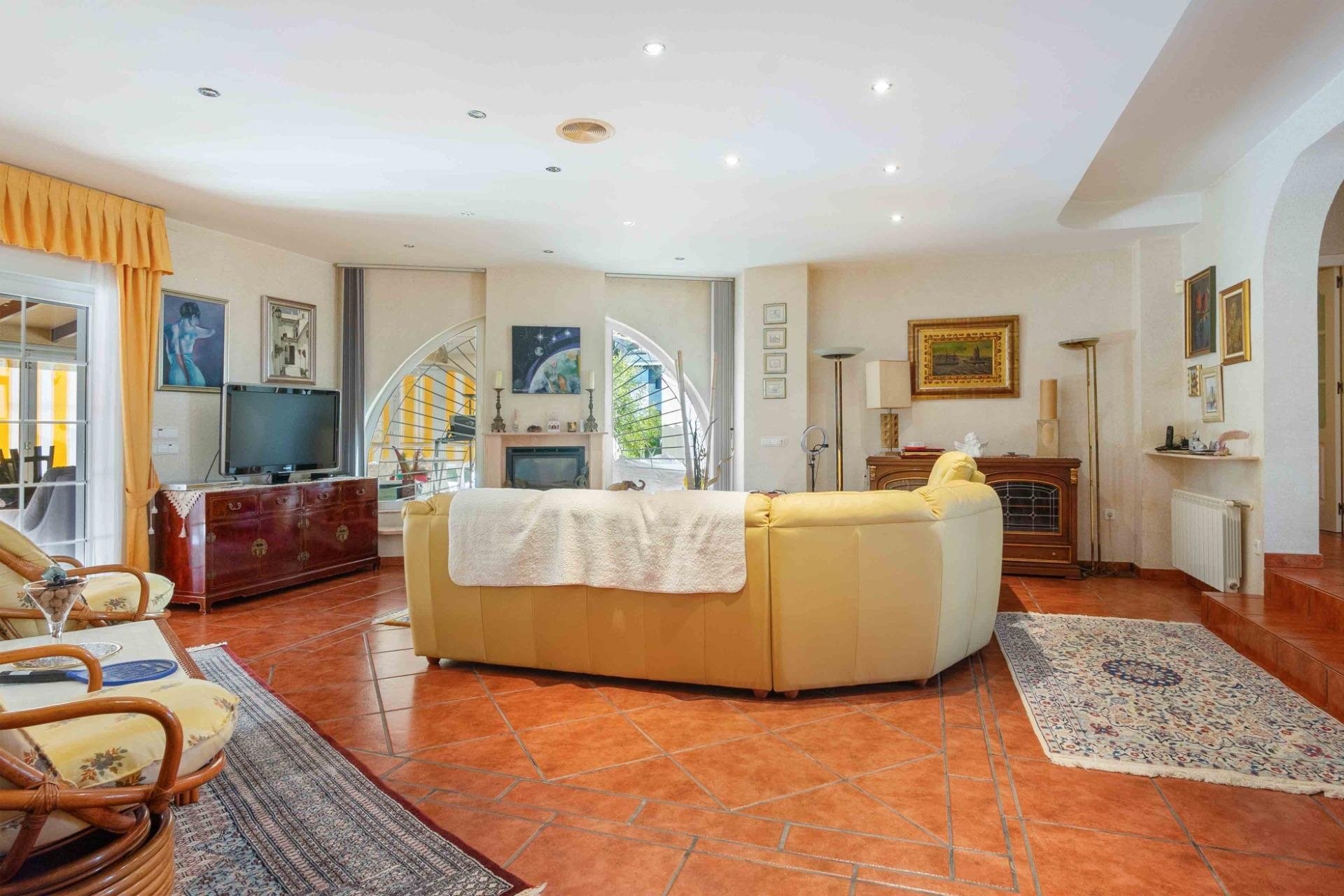 Revente - Villa -
Cabo Roig - Muy Cerca De La Playa