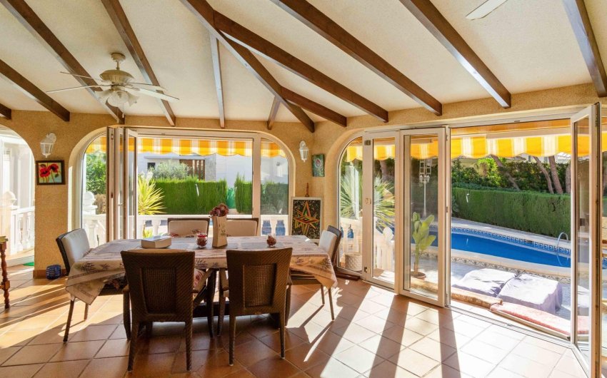 Revente - Villa -
Cabo Roig - Muy Cerca De La Playa