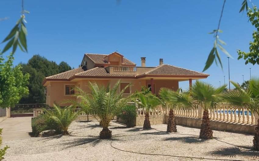 Revente - Villa -
Calasparra - Inland