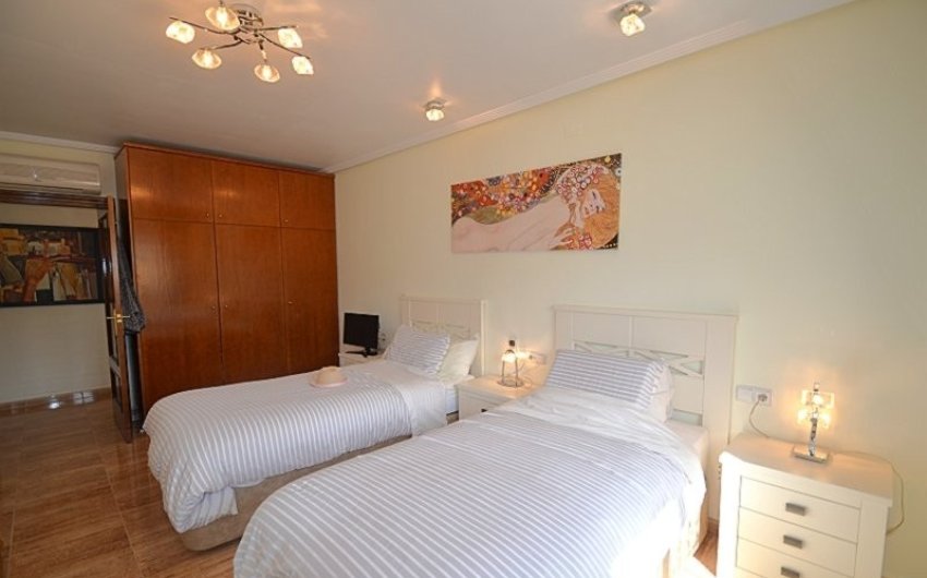 Revente - Villa -
Campos del Río - Inland