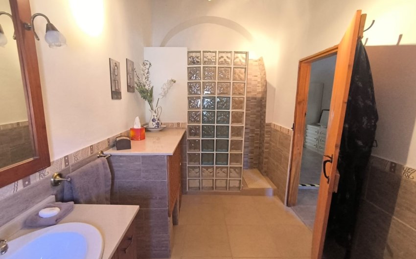 Revente - Villa -
Chinorlet - Inland