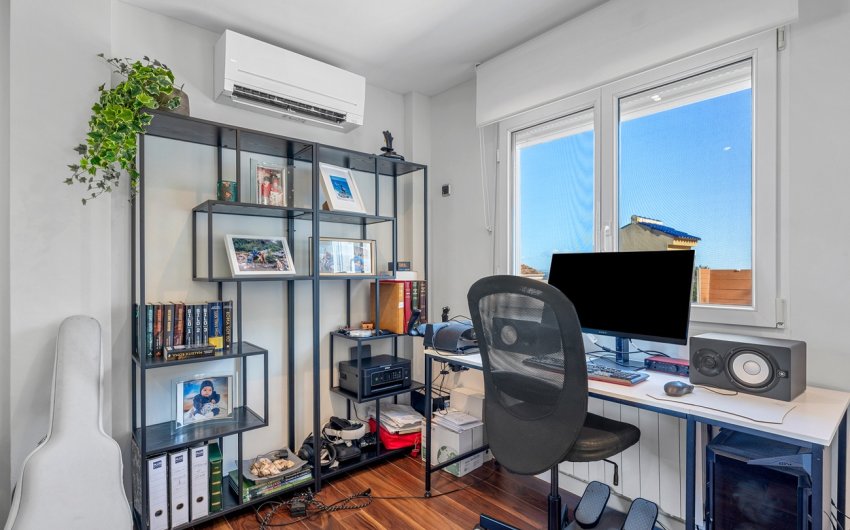 Revente - Villa -
Ciudad De Las Comunicaciones - Costa Blanca