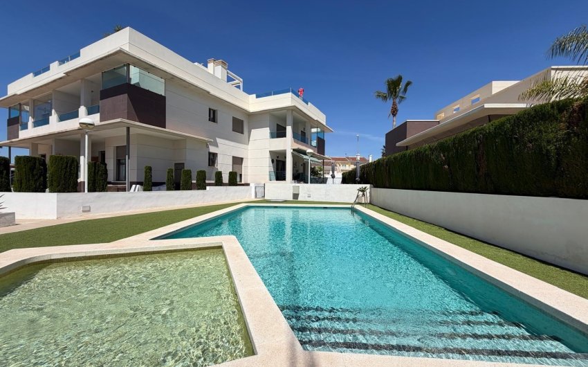Revente - Villa -
Ciudad Quesada - Dona Pepa