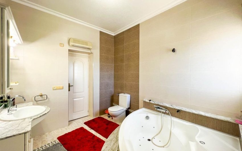 Revente - Villa -
Ciudad Quesada - Doña Pepa