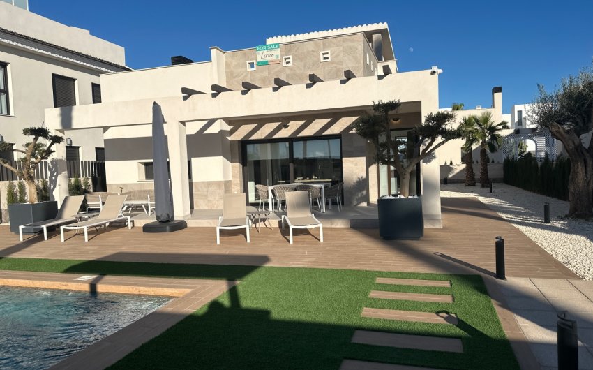 Revente - Villa -
Ciudad Quesada - Doña Pepa