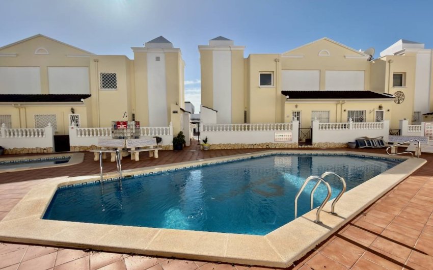 Revente - Villa -
Ciudad Quesada - Doña Pepa