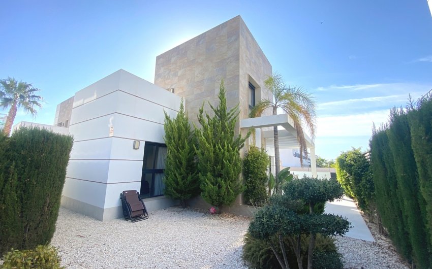 Revente - Villa -
Ciudad Quesada - Doña Pepa