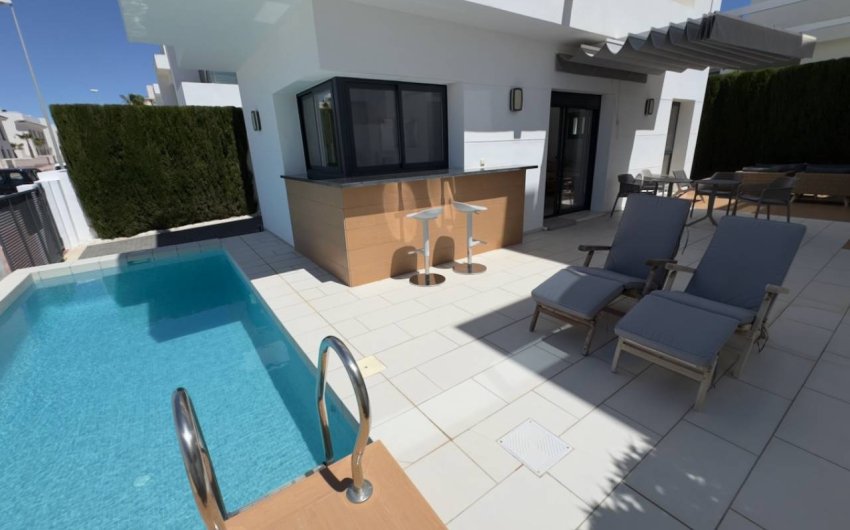 Revente - Villa -
Ciudad Quesada - Lo Marabú