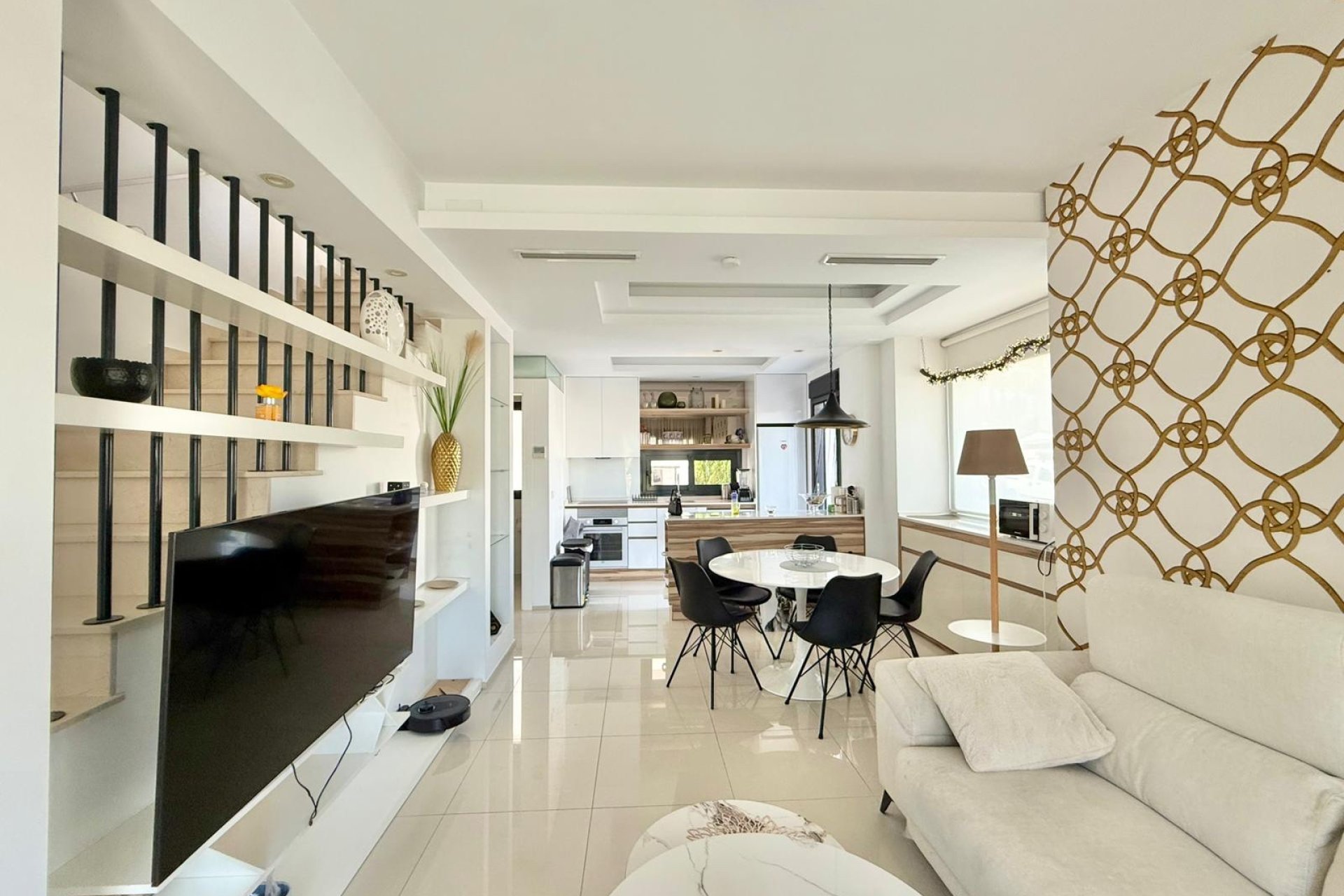 Revente - Villa -
Ciudad Quesada - Pueblo Bravo