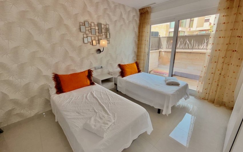 Revente - Villa -
Ciudad Quesada - Pueblo Bravo