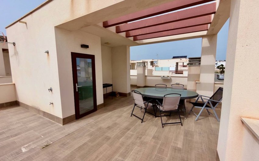 Revente - Villa -
Ciudad Quesada - Pueblo Bravo