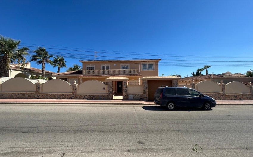 Revente - Villa -
Ciudad Quesada - town