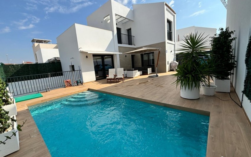 Revente - Villa -
Ciudad Quesada