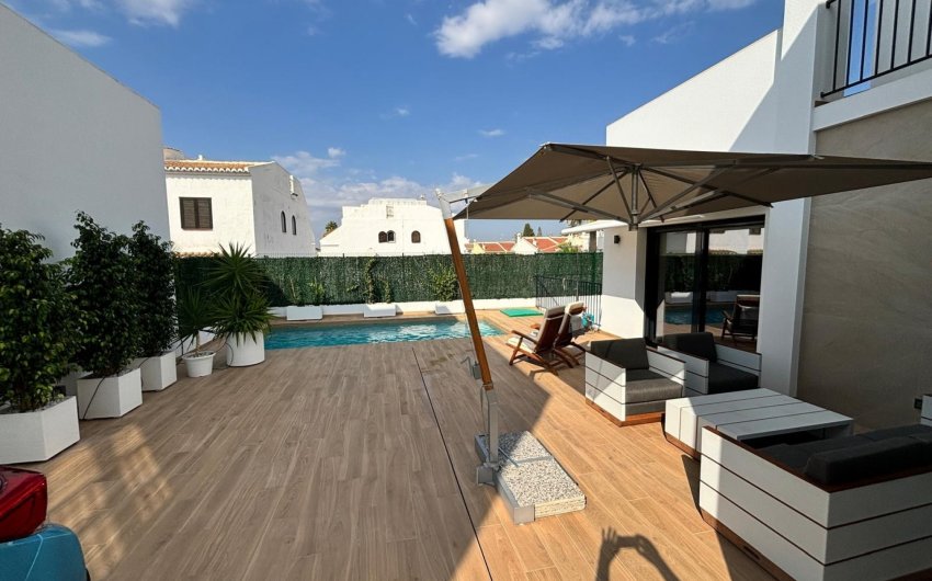 Revente - Villa -
Ciudad Quesada