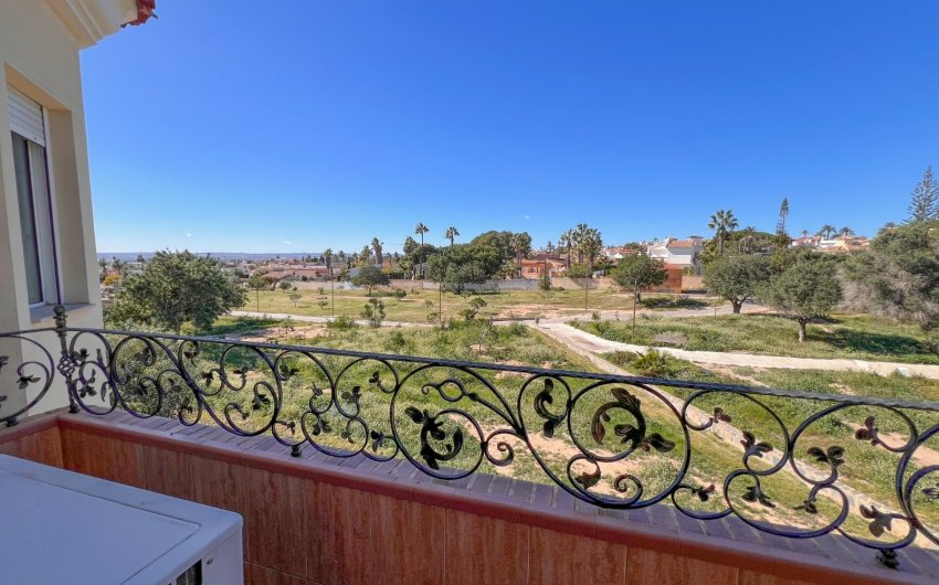 Revente - Villa -
Ciudad Quesada