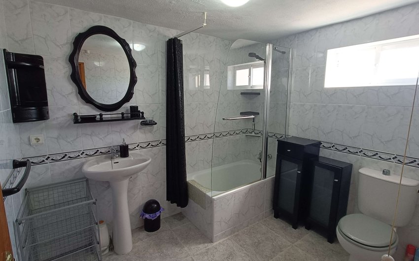Revente - Villa -
Crevillent - Inland
