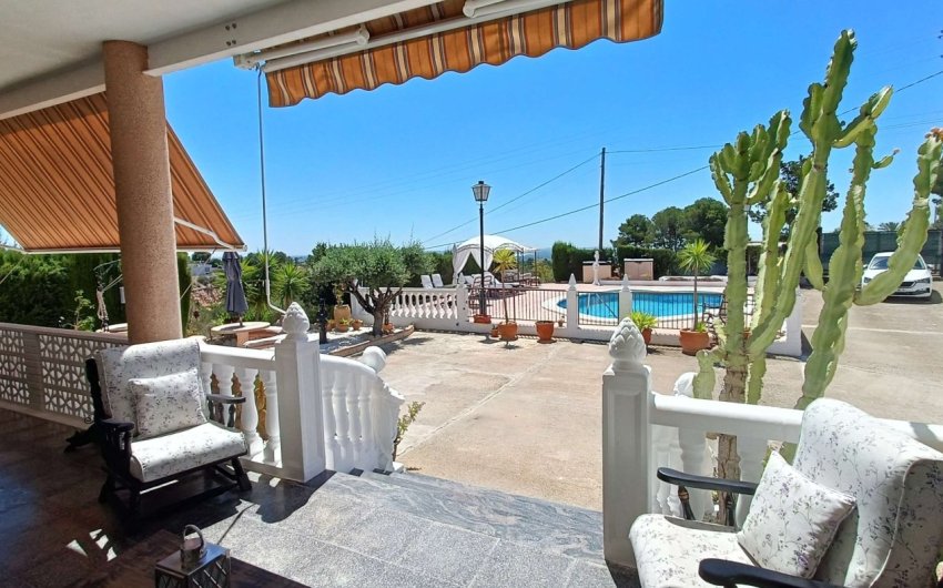Revente - Villa -
Crevillent - Inland