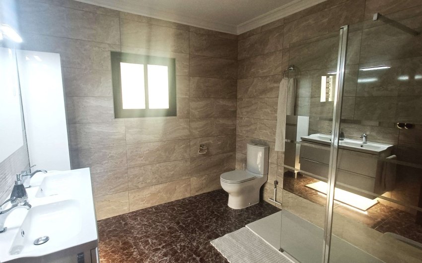 Revente - Villa -
Crevillent - Inland
