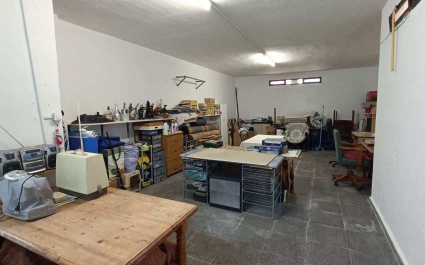Revente - Villa -
Crevillent - Inland