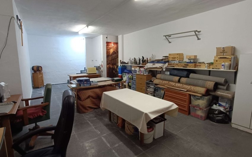 Revente - Villa -
Crevillent - Inland