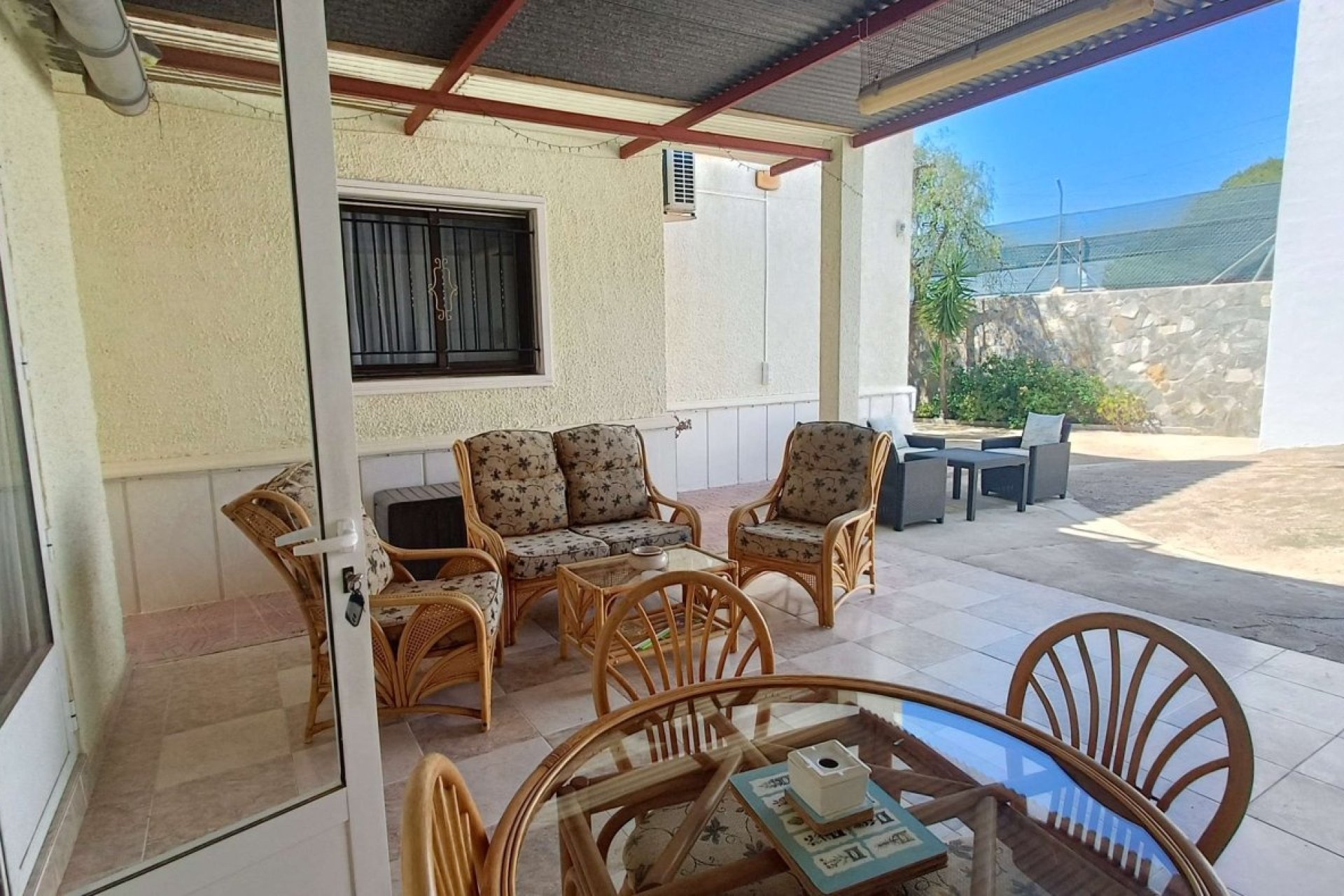 Revente - Villa -
Crevillent - Inland