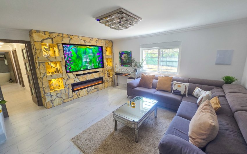 Revente - Villa -
Crevillent - Inland