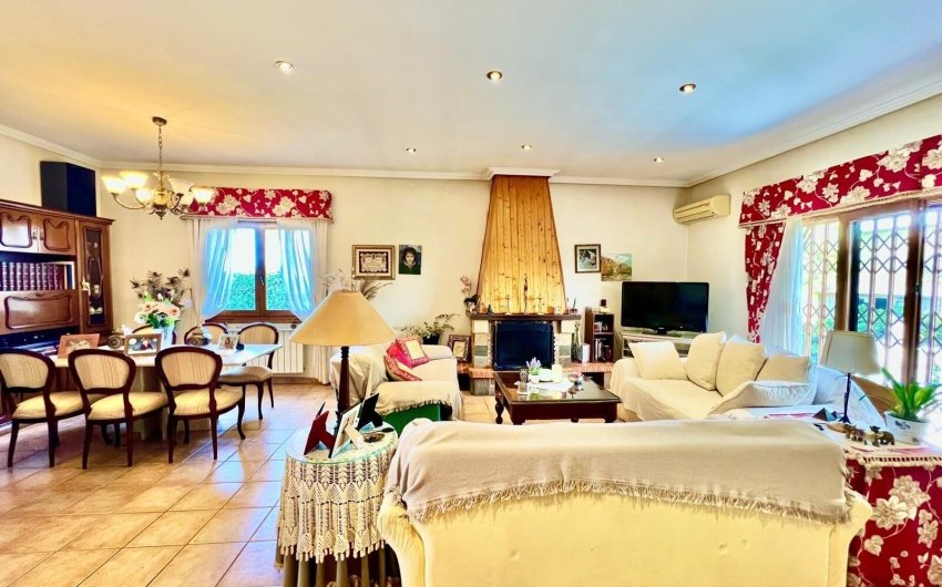 Revente - Villa -
Daya Vieja - Costa Blanca Sur