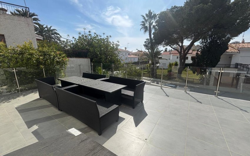 Revente - Villa -
Dehesa de Campoamor - Costa Blanca