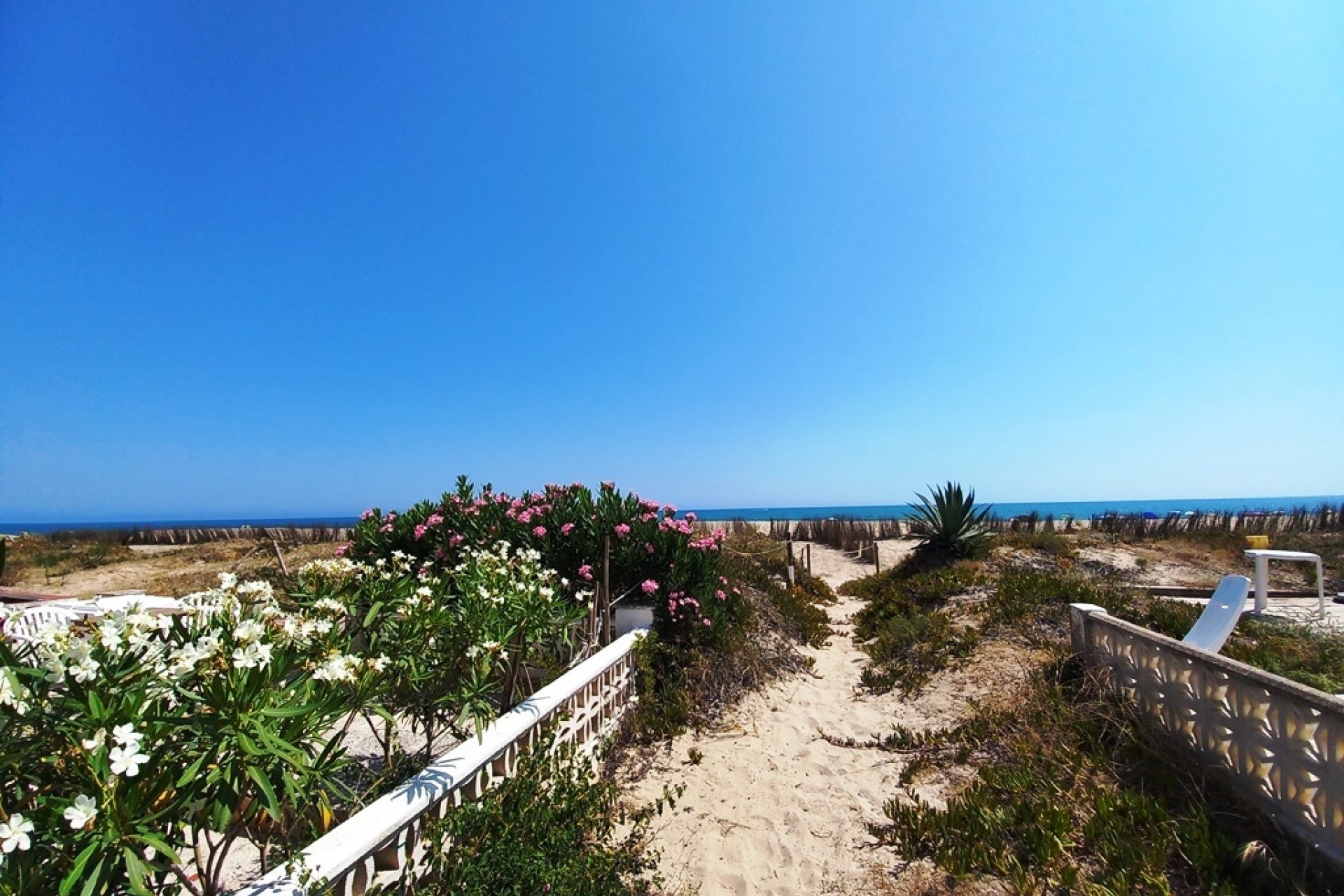 Revente - Villa -
Denia