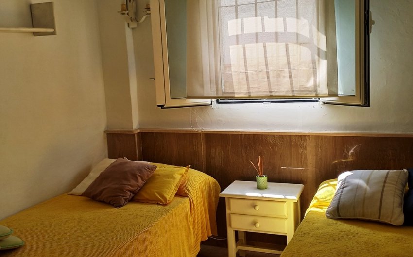 Revente - Villa -
Denia