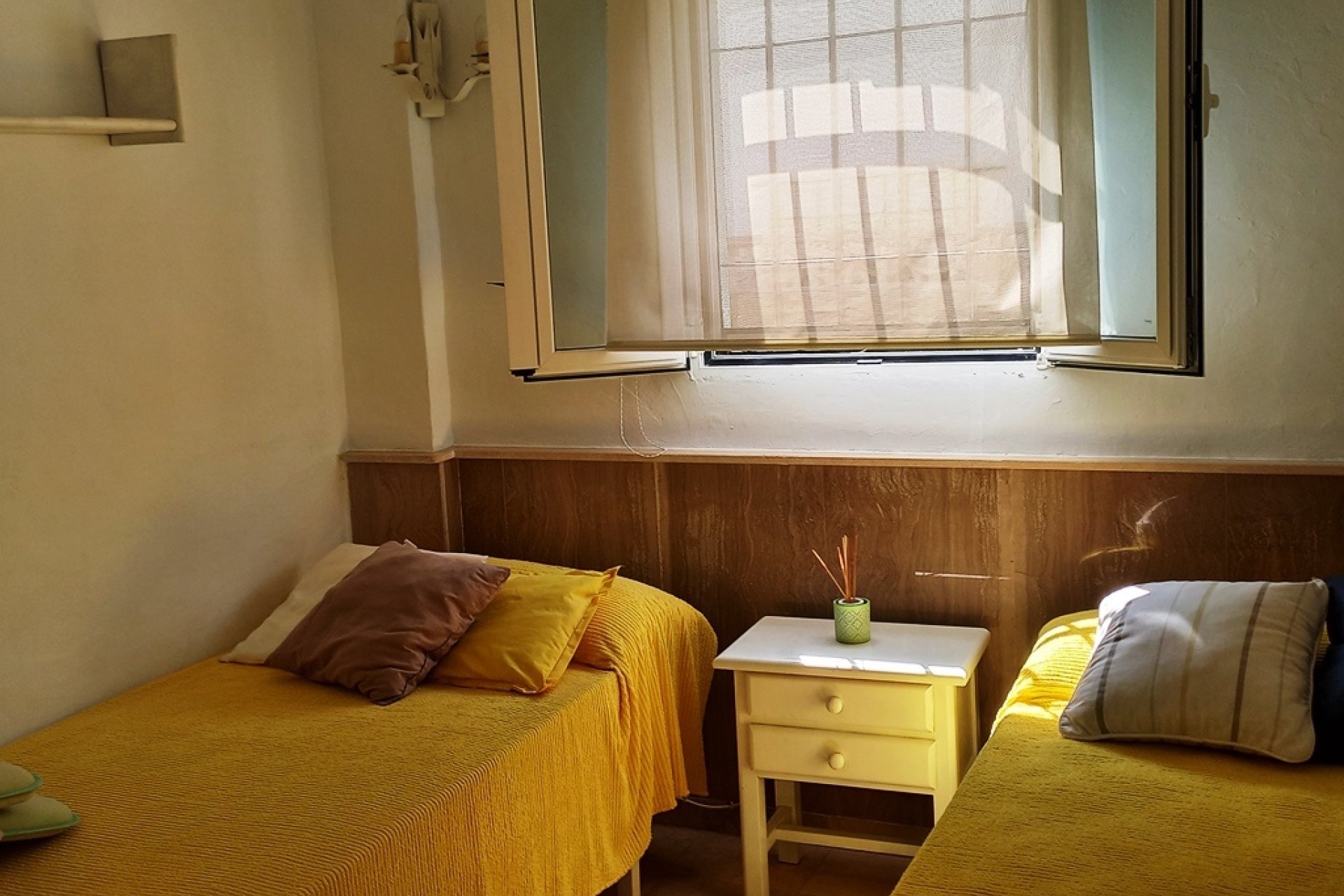 Revente - Villa -
Denia