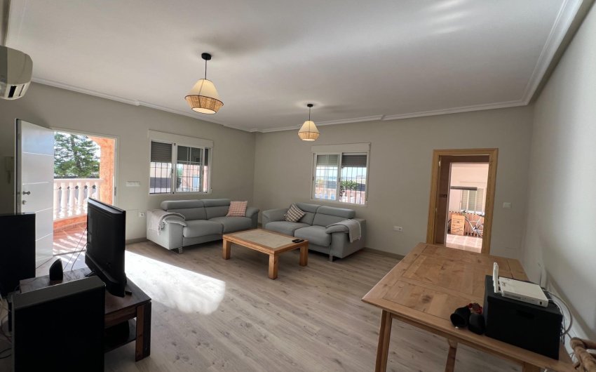 Revente - Villa -
Dolores - Cmno. Escorredor